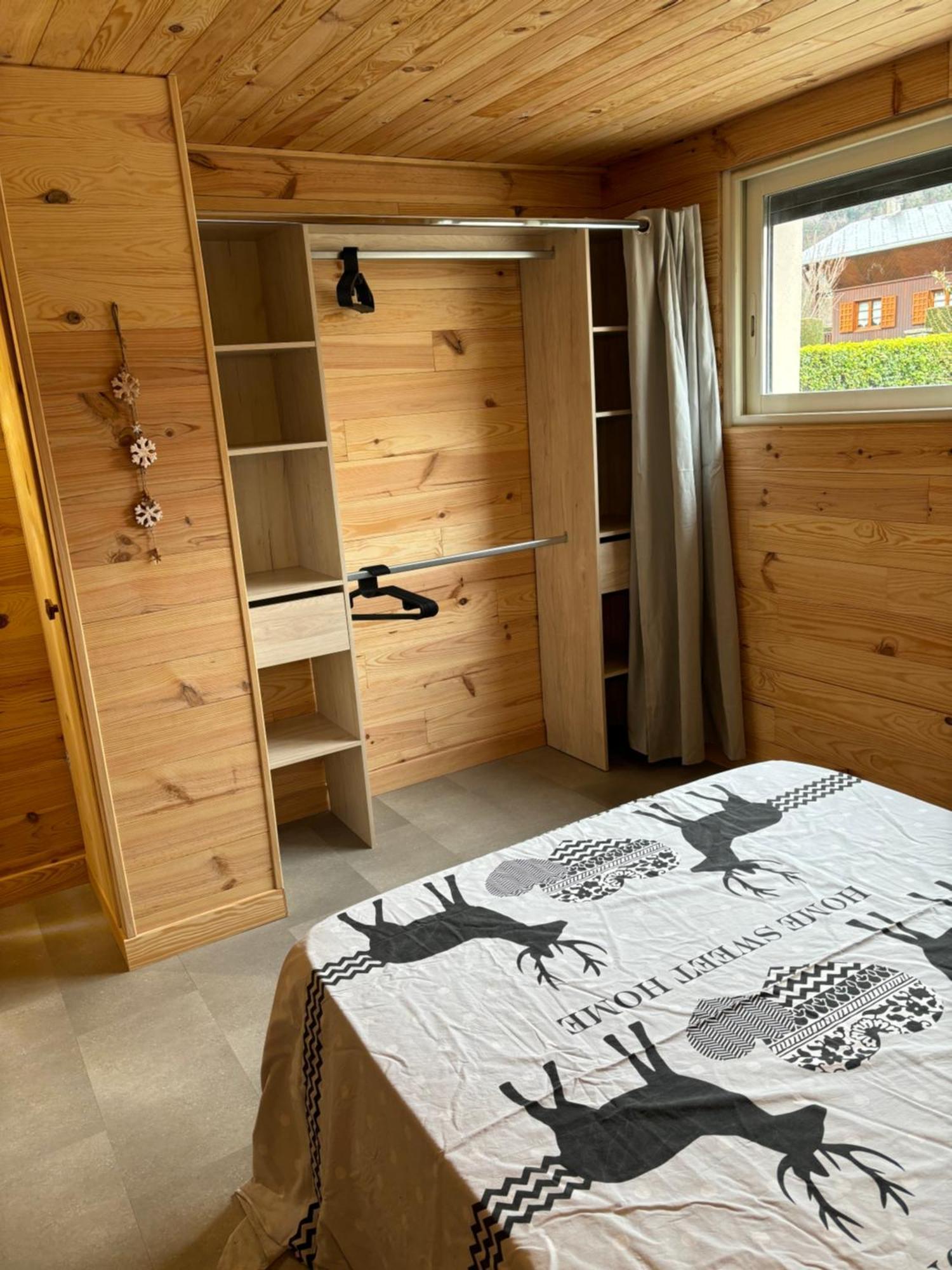 L'Oursiere A Saint Mamet Apartment ภายนอก รูปภาพ